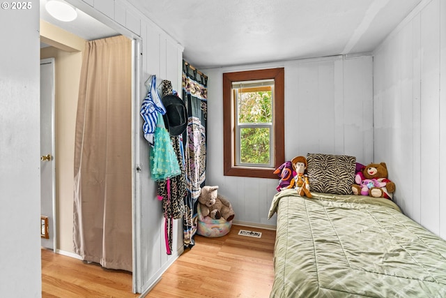 730 23rd St, Springfield, OR 97477 - bedroom with light wood-style flooring