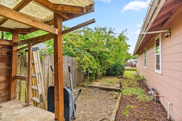 730 23rd St, Springfield, OR 97477 - view of yard