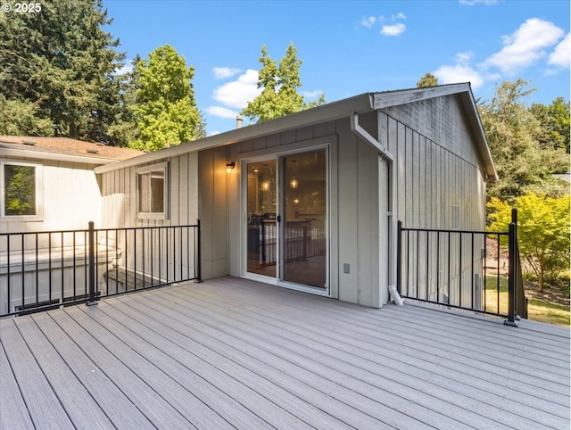 9995 SW Siuslaw Ln, Tualatin, OR 97062 - view of wooden deck