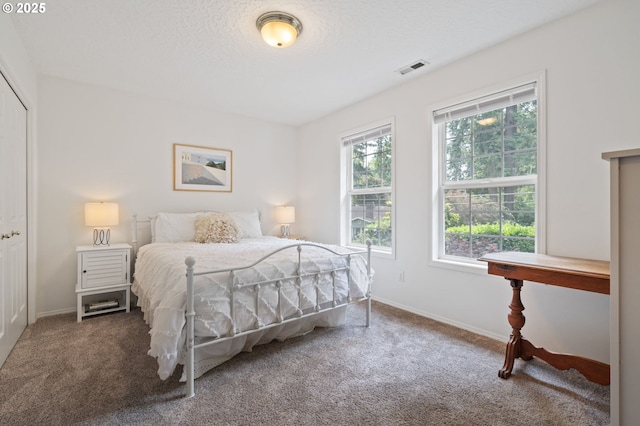 5239 Madrona St, Lake Oswego, OR 97035 - bedroom featuring carpet floors and a closet