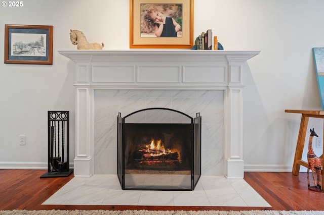 5239 Madrona St, Lake Oswego, OR 97035 - detailed view of wood finished floors and a fireplace