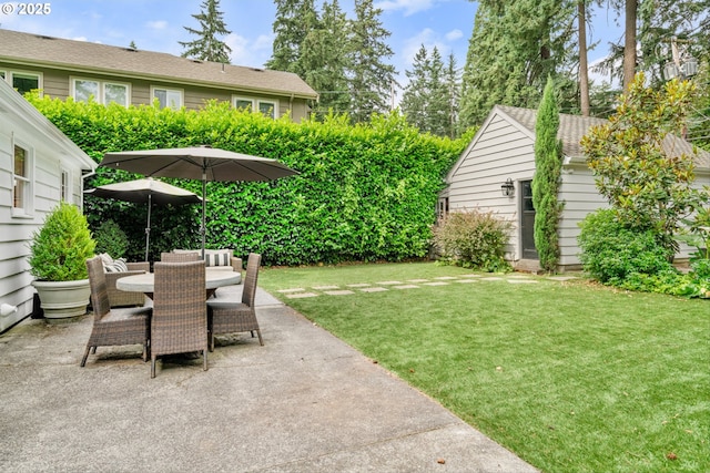 630 9th St, Lake Oswego, OR 97034 - view of green lawn featuring outdoor dining area and a patio