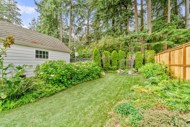 630 9th St, Lake Oswego, OR 97034 - view of yard