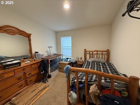 24985 Hunter Ave, Veneta, OR 97487 - view of carpeted bedroom