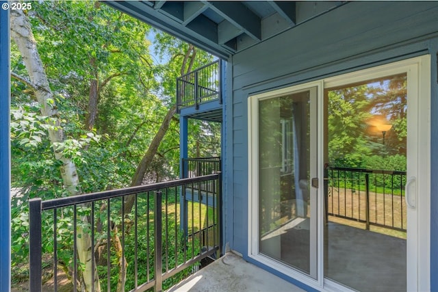 8720 SW Tualatin Rd Unit 204, Tualatin, OR 97062 - view of balcony