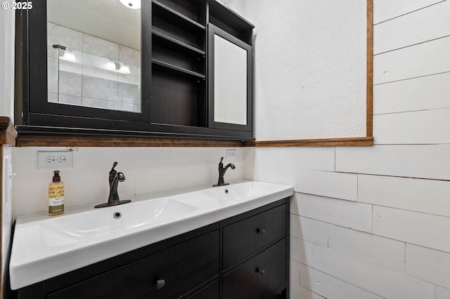 622 C St, Washougal, WA 98671 - bathroom with double vanity