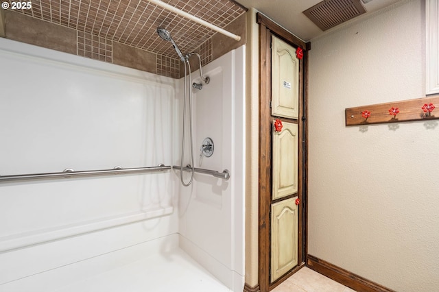622 C St, Washougal, WA 98671 - bathroom featuring a shower and baseboards
