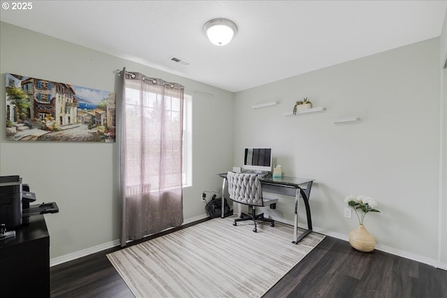525 SW 207th Ave, Beaverton, OR 97006 - office area with wood finished floors and baseboards