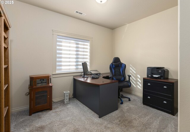 6783 Rogue River Dr, Shady Cove, OR 97539 - home office featuring carpet flooring and baseboards
