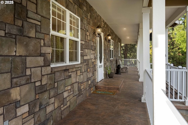 6783 Rogue River Dr, Shady Cove, OR 97539 - view of porch