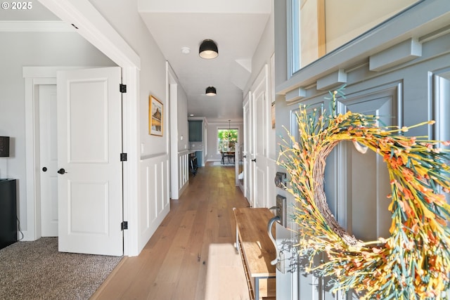 12721 Cottonwood Ave, Oregon City, OR 97045 - hall featuring light wood-style floors