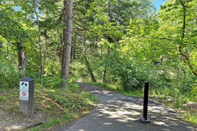128 Del Prado St, Lake Oswego, OR 97035 - view of road featuring a forest view