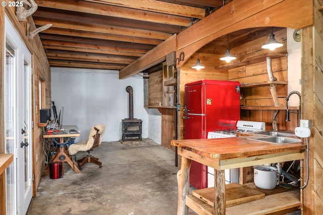 storage area with a sink