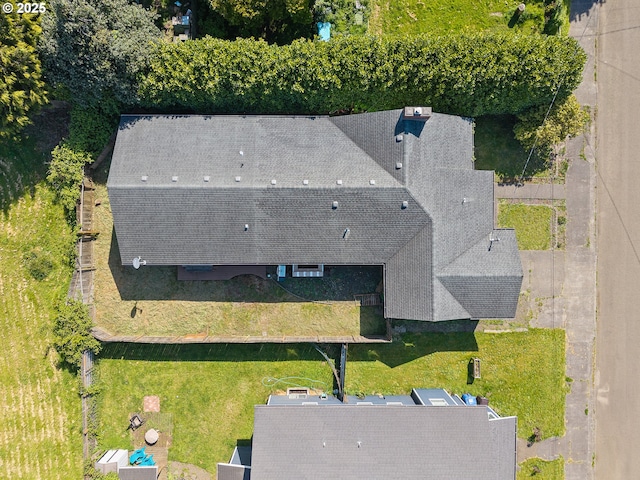 1806 8th St, Tillamook, OR 97141 - drone / aerial view