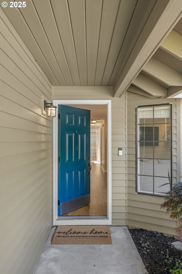 view of property entrance