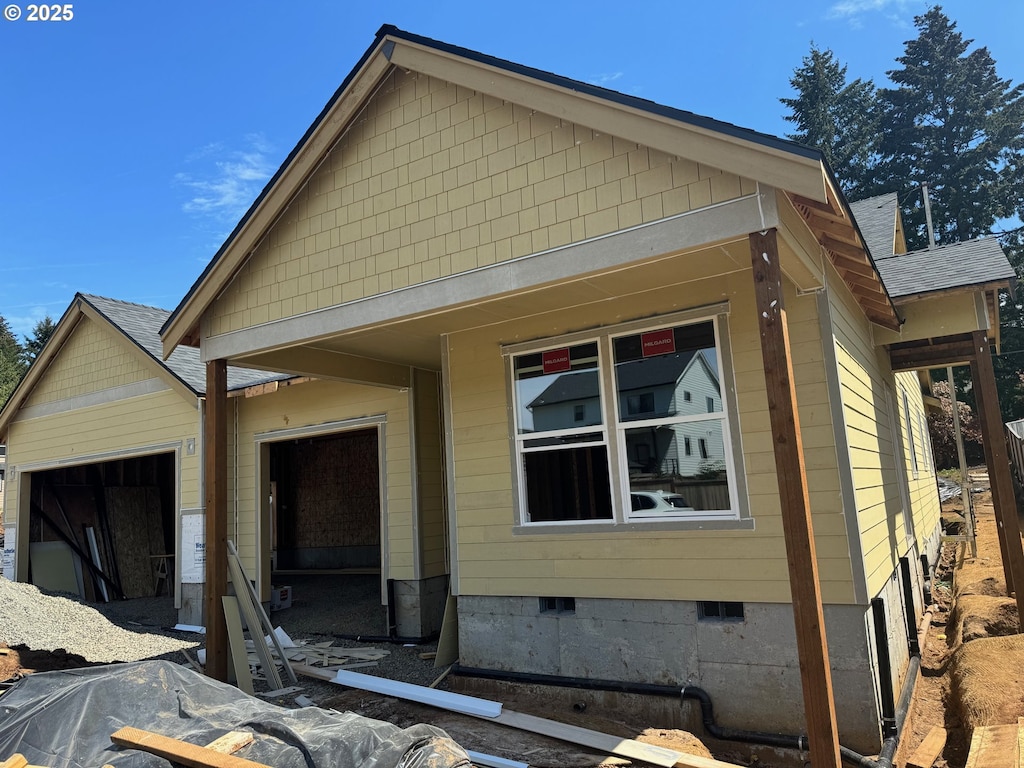 15233 Dreamcatcher Ave, Sandy, OR 97055 - view of front of property with crawl space and a shingled roof