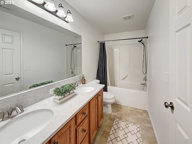 21069 SW Madeira Ter, Sherwood, OR 97140 - full bath with double vanity and shower / bath combo