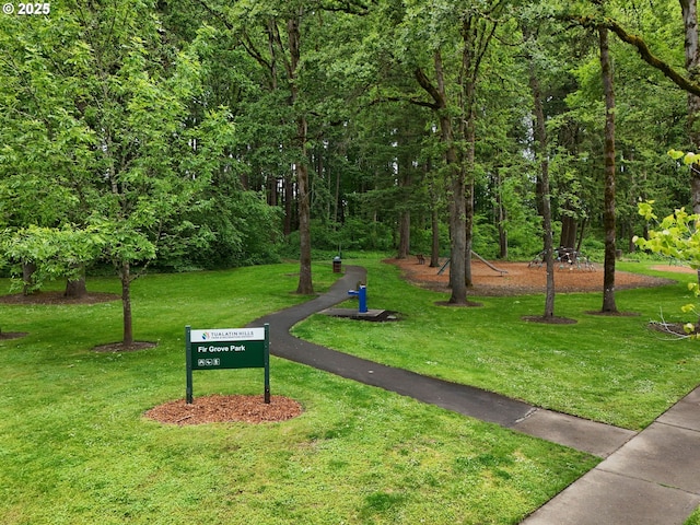 6650 SW Dale Ave, Beaverton, OR 97008 - view of home's community with a yard