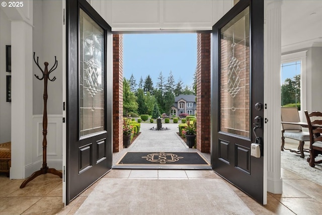 904 NE 224th Cir, Ridgefield, WA 98642 - entryway featuring light tile patterned flooring and a decorative wall