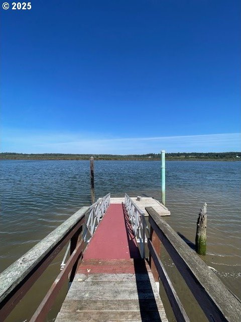 57569 Parkersburg Rd, Bandon, OR 97411 - dock area with a water view