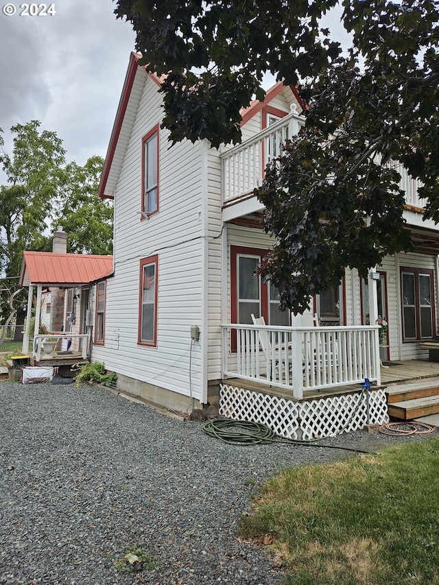 view of front facade with a porch