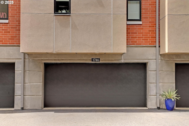 1746 NW Riverscape St, Portland, OR 97209 - view of garage