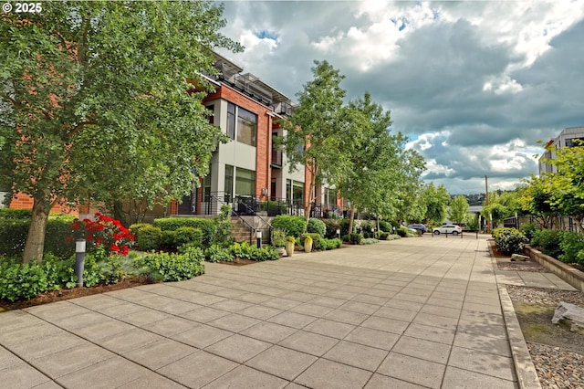 1746 NW Riverscape St, Portland, OR 97209 - view of community