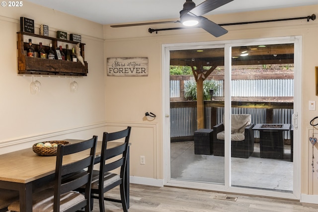 816 SW Chablis Ct, Dundee, OR 97115 - dining area featuring a ceiling fan, light wood finished floors, and baseboards