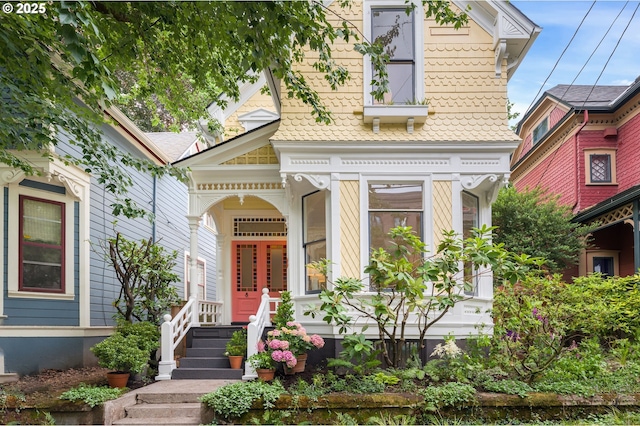 1720 NW Hoyt St, Portland, OR 97209 - view of front of house with a porch