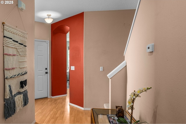6073 SW 205th Ave, Beaverton, OR 97078 - foyer featuring arched walkways and light wood-style flooring