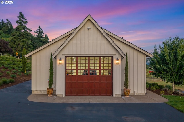 26817 SW Cade Ln, West Linn, OR 97068 - view of garage