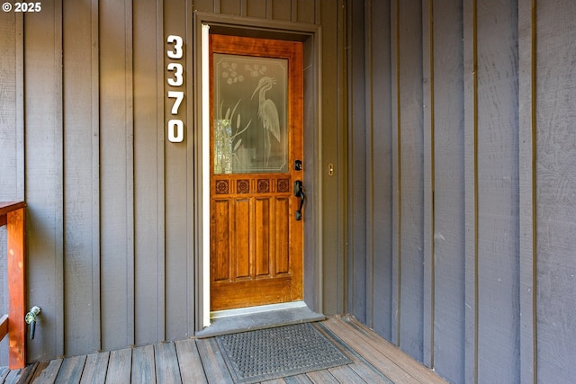 view of property entrance