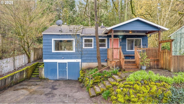 3390 SW Beaverton Hillsdale Hwy, Portland, OR 97239 - view of front of property featuring fence