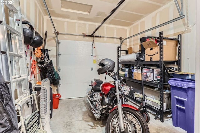 768 NE 70th Ave, Hillsboro, OR 97124 - view of garage