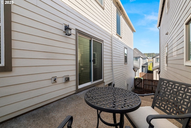 16849 SW Friendly Ln, Beaverton, OR 97007 - view of patio / terrace with fence