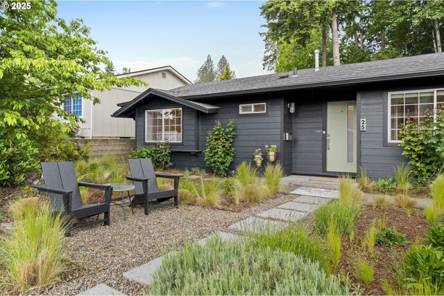 25 SW 143rd Ave, Beaverton, OR 97006 - view of rear view of house