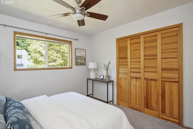 2136 SE Kelly Ave, Gresham, OR 97080 - carpeted bedroom featuring a closet and a ceiling fan
