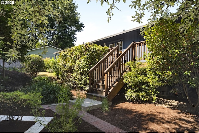 2136 SE Kelly Ave, Gresham, OR 97080 - view of yard with stairway