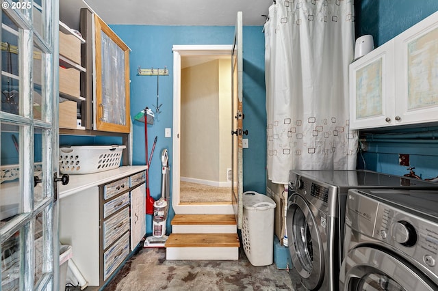 1112 S 6th St, Cottage Grove, OR 97424 - laundry room featuring cabinet space and washer and dryer