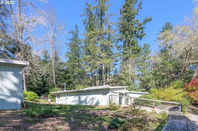 view of outbuilding with an outbuilding