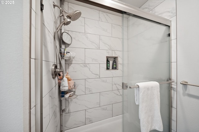 1540 19th Ave, Forest Grove, OR 97116 - bathroom featuring an enclosed shower