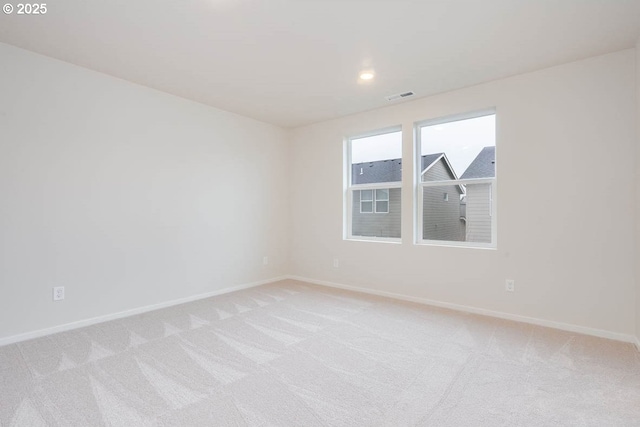2990 T St, Springfield, OR 97477 - spare room featuring light carpet and recessed lighting