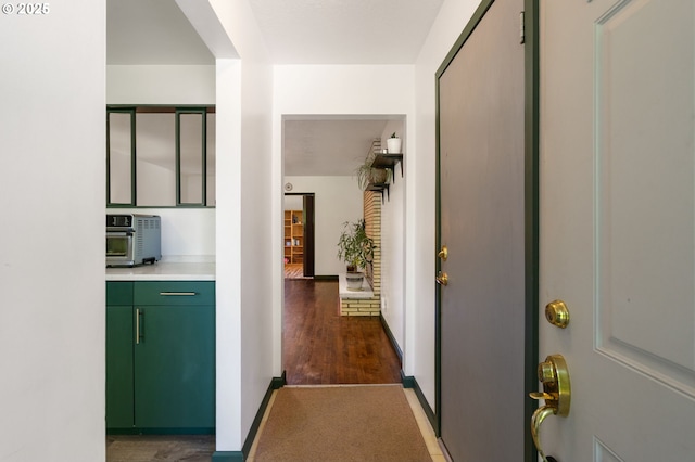 14511 NE Brazee Ct, Portland, OR 97230 - hallway featuring baseboards