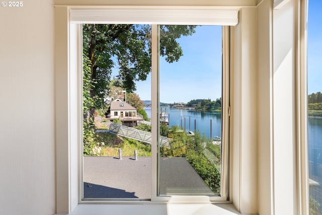 10150 S Riverside Dr, Portland, OR 97219 - doorway to outside with a water view