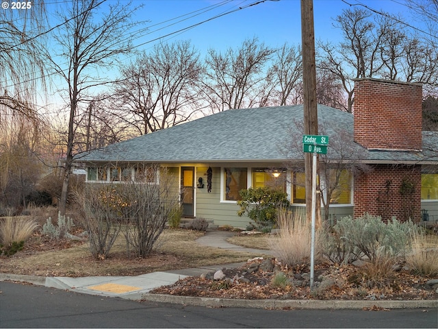 view of front of property