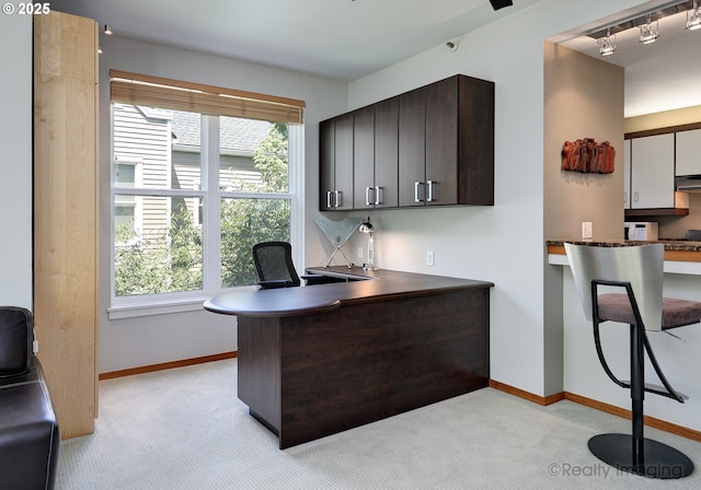 305 S Montgomery St Unit 404, Portland, OR 97201 - home office featuring light carpet and baseboards