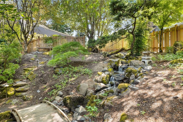6416 SW 33rd Pl, Portland, OR 97239 - view of yard