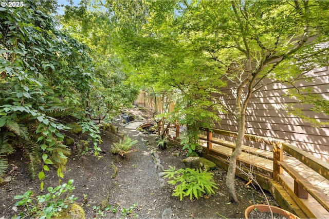 6416 SW 33rd Pl, Portland, OR 97239 - view of yard