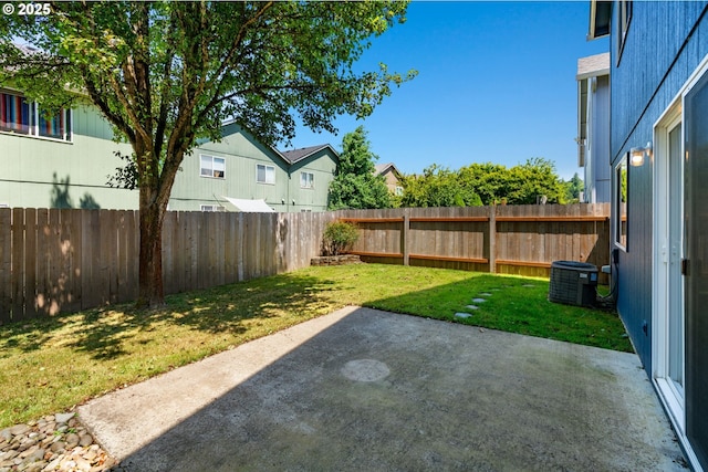 1608 NE 154th St, Vancouver, WA 98686 - view of yard featuring central air condition unit, a patio area, and a residential view