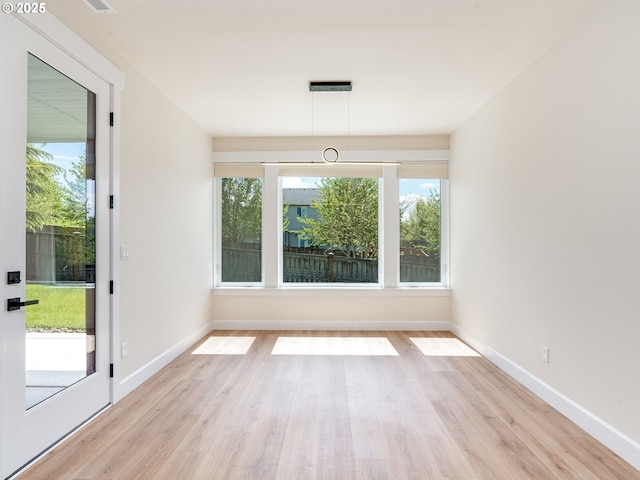 2650 NW Mt Ashland Dr, Mcminnville, OR 97128 - empty room with wood finished floors and baseboards